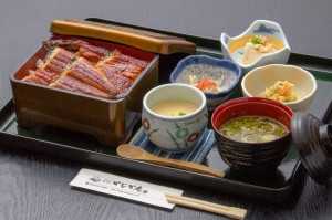 ●うな重 ￥2,500円｜長湯温泉のお料理・大分県の温泉で食べる定食・和食・郷土料理ならかじか庵へ