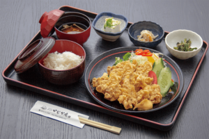●とり天御膳 ￥1,100円｜長湯温泉のお料理・大分県の温泉で食べる定食・和食・郷土料理ならかじか庵へ