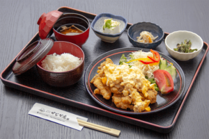 ●チキン南蛮御膳 ￥1,100円｜長湯温泉のお料理・大分県の温泉で食べる定食・和食・郷土料理ならかじか庵へ