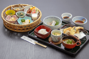 ●ゆの花御膳　2,200円｜長湯温泉のお料理・大分県の温泉で食べる定食・和食・郷土料理ならかじか庵へ