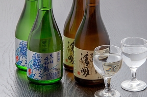 ●冷酒「千羽鶴（冷酒）」￥1,000円／●麦焼酎「清明」￥500円｜長湯温泉のお料理・大分県の温泉で食べる定食・和食・郷土料理ならかじか庵へ