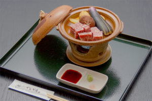 ●ステーキ（地元国産牛）1,940円｜長湯温泉のお料理・大分県の温泉で食べる定食・和食・郷土料理ならかじか庵へ